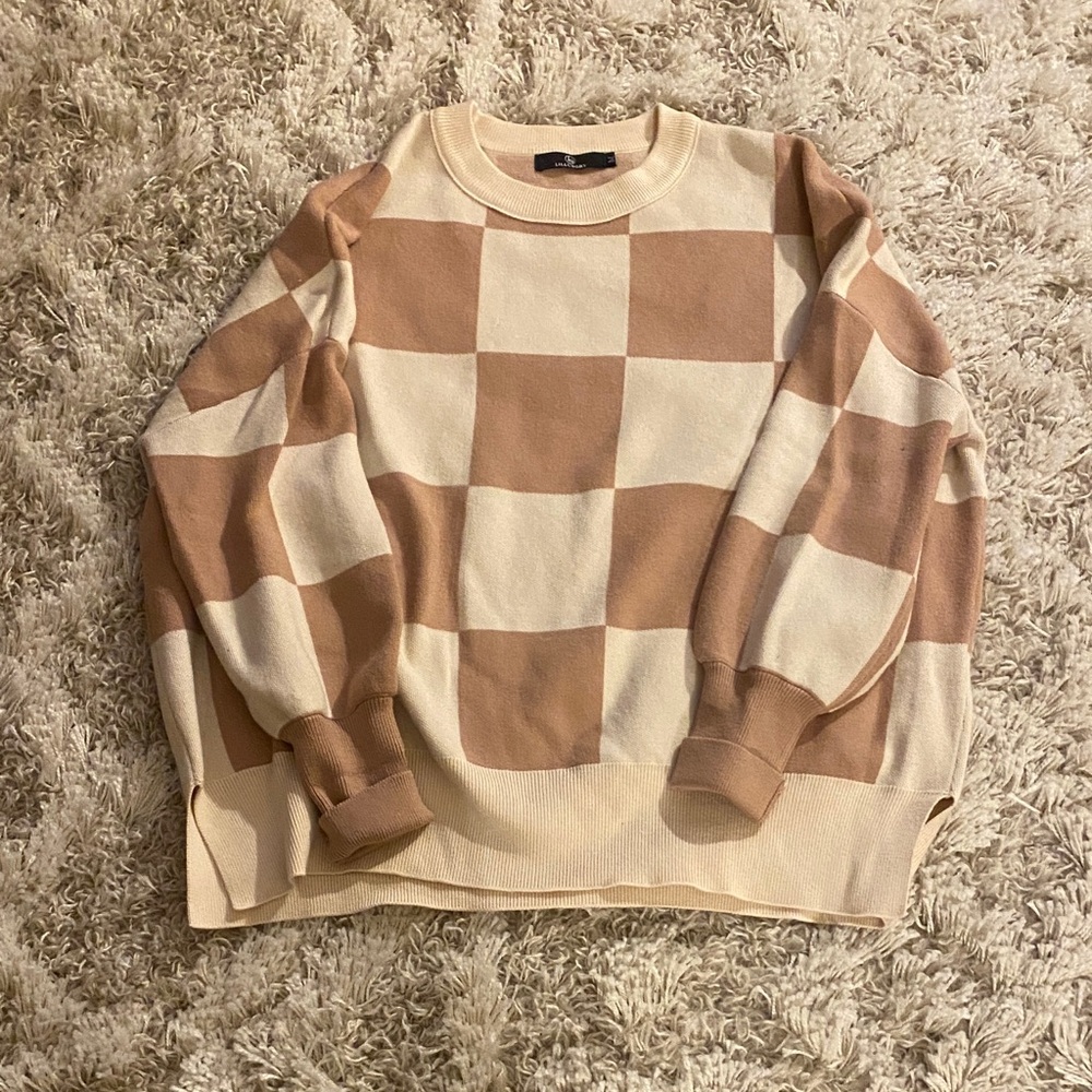 Elegant Beige and Cream Checkered Sweater